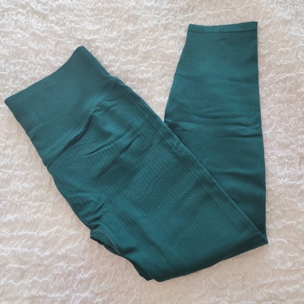 Victoria's Secret Pink Active Green Seamless Leggings SZ Medium High Waist 7/8